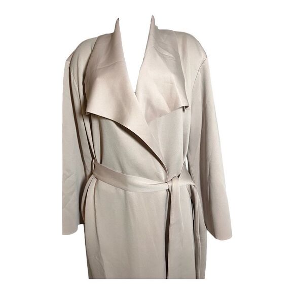 Girl With Curves Draped Scuba Jacket - Picture 3 of 8